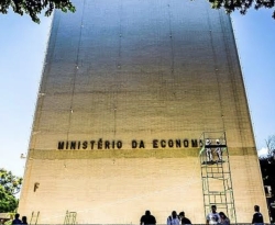 Bloqueio de R$ 2,63 bilhões do orçamento atinge 11 ministérios, informa Economia