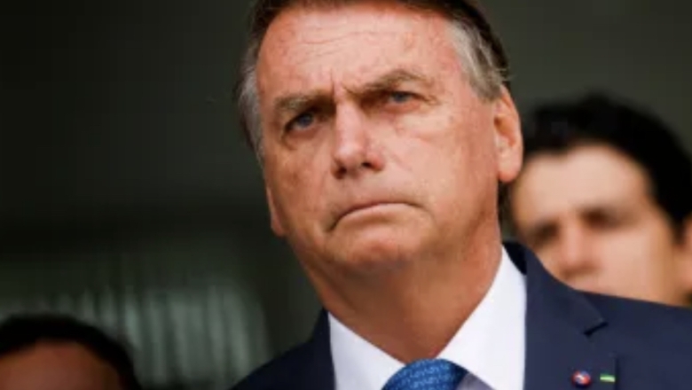 Tratamento dispensado a quem atira em policial é o de bandido, diz Bolsonaro