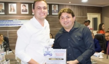 Prefeito Espedito Filho recebe título de Cidadão de Poço José de Moura
