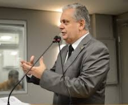 Bosco Carneiro diverge do Republicanos e anuncia apoio a Pedro Cunha Lima