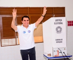 Deputado Wilson Santiago vota e diz estar confiante na vitória: “A Paraíba irá reconhecer o nosso trabalho”