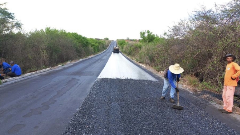 DER restaura rodovia que beneficia municípios do Sertão