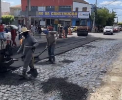 Mobilidade em alta: Prefeitura de Cajazeiras conclui nova etapa de pavimentação asfáltica na cidade