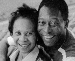 Mãe de Pelé fez 100 anos em novembro com homenagem do filho