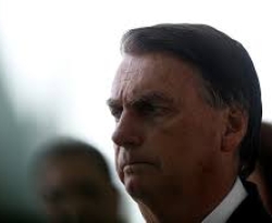Após despedida em 'live' melancólica, Bolsonaro embarca para Miami