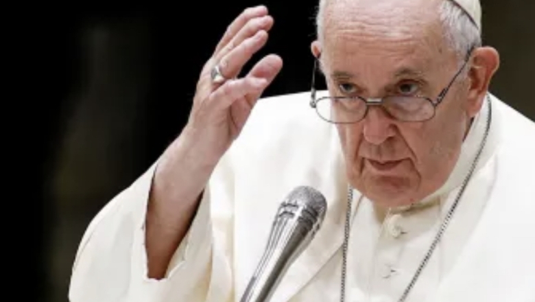 Lembrem-se da guerra e dos pobres, diz papa Francisco em mensagem de Natal