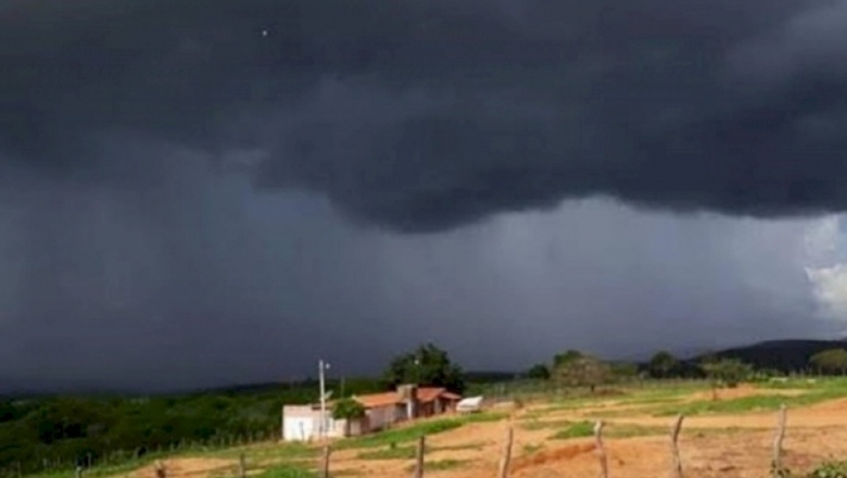Inmet emite alerta para perigo potencial de chuvas intensas em 43 cidades do Sertão da PB