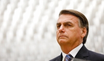Bolsonaro é internado nos Estados Unidos após sentir 'dores abdominais'