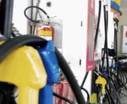 Governo vai retomar impostos dos combustíveis com alíquotas diferentes para gasolina e etanol