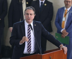 Ministro Camilo Santana anuncia retomada de 4 mil obras de instituições de ensino