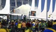 Moraes manda soltar 102 presos por atos golpistas 