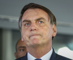 Bolsonaro desabafa sobre salário de R$ 33 mil e casamento
