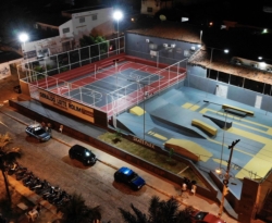 Prefeitura de Cajazeiras revitaliza equipamentos de prática de esportes
