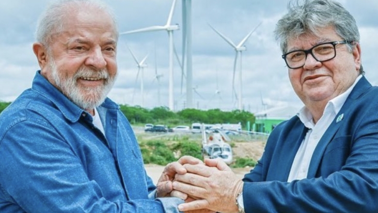 ‘Esse é o primeiro complexo associado de geração de energia renovável no Brasil‘, destaca João ao lado de Lula