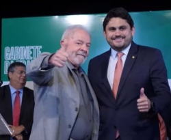 Lula recebe ministro das Comunicações para ouvir explicações sobre denúncias
