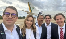 Parlamentares paraibanos registram momento de embarque na base aérea de Brasília; grupo faz parte da comitiva de Lula que cumpre agenda na PB