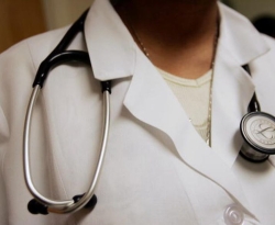 Médicos são liberados para a vida profissional sem controle de qualidade, diz vice-presidente do CRM-PB