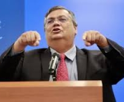 Flávio Dino entra com notícia-crime contra Cabo Gilberto e mais seis parlamentares  