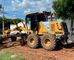 Prefeitura de Cajazeiras recupera áreas danificadas pelas chuvas nos bairros