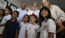 João Azevêdo entrega creche em Bom Jesus e destaca ações do governo para proteção da primeira infância