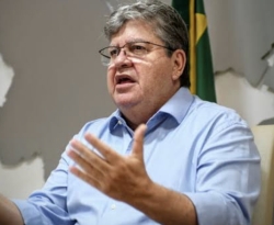 João Azevêdo anuncia R$ 930 milhões em pagamentos da antecipação do 13º e da folha de maio