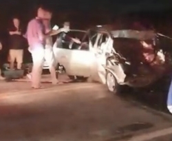 No Sertão da PB, quatro pessoas morrem após carro bater de frente com caminhão  