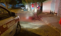 Jovem morre após desviar moto de carro e bater em árvore em Conceição
