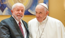 Em reunião de 45 minutos, Lula e papa Francisco conversam sobre “a paz no mundo”