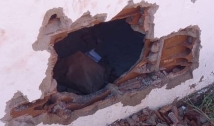 Polícia investiga arrombamento em casa lotérica, em Sousa; criminosos fizeram um buraco na parede