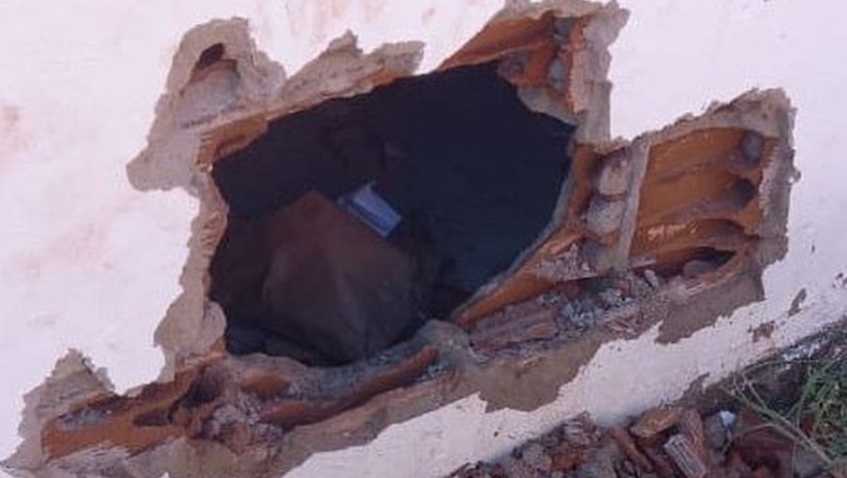Polícia investiga arrombamento em casa lotérica, em Sousa; criminosos fizeram um buraco na parede