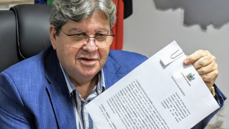 João Azevêdo entrega obras de mobilidade urbana e de educação em cinco cidades do agreste paraibano, nesta sexta