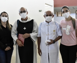 Padres visitam Hospital Regional de Cajazeiras e concedem unção dos enfermos
