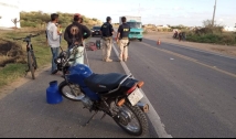 Ciclista morre ao se envolver em acidente com moto na BR 230, em Cajazeiras