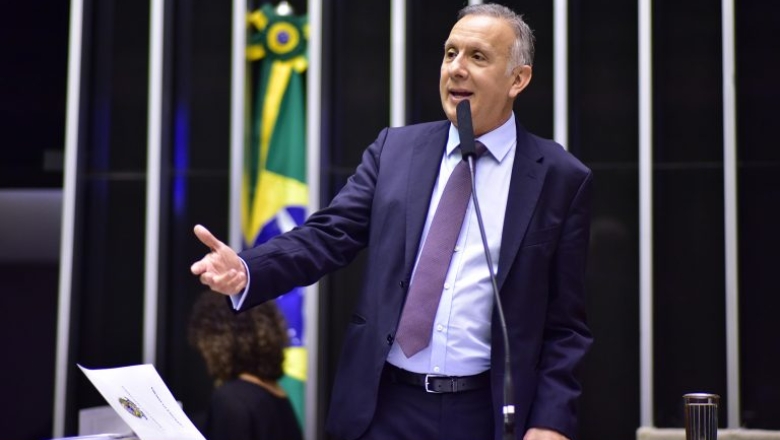Reforma tributária vai prever alíquota zero para cesta básica, diz relator  Aguinaldo Ribeiro