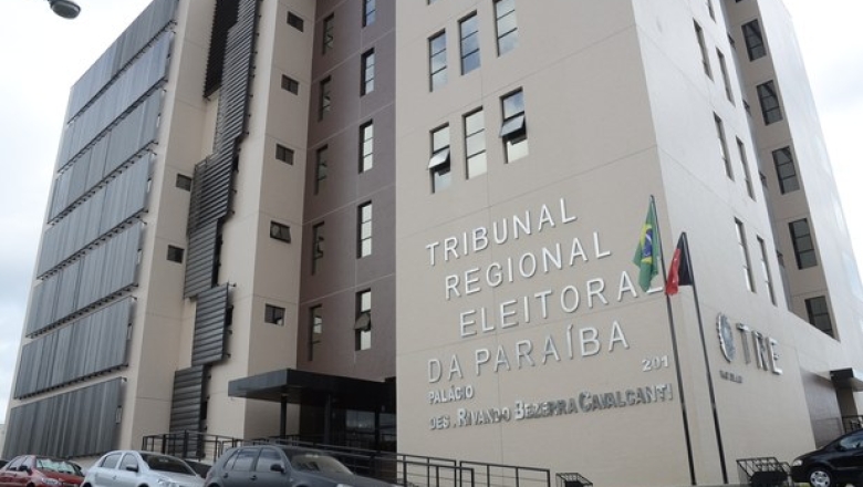 TRE-PB absolve Luciene Gomes por conduta vedada e imputa multa de R$ 10 mil