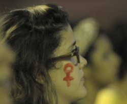 Brasil registra mais mil feminicídios por ano desde 2017
