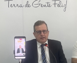 Em coletiva, prefeito de Sousa cobra Lula e lamenta sequência de queda de receita: "Quebra do pacto federativo"