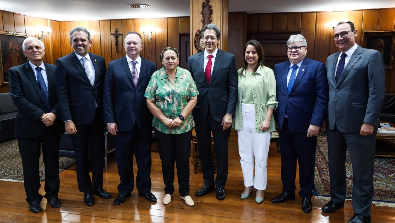 João Azevêdo e governadores do Nordeste discutem recomposição do FPE e reforma tributária com ministro Fernando Haddad