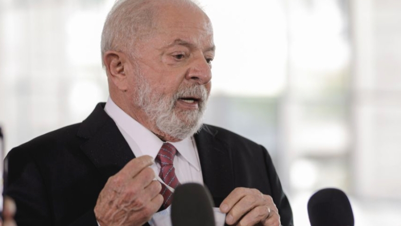  Lula deixa hospital em Brasília após cirurgia