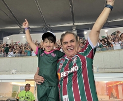 Ex-governador da PB, Cássio Cunha Lima, comemora no Maracanã título da Libertadores do Flu