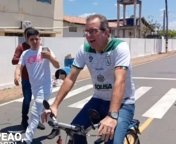 Na Lagoa dos Estrelas, prefeito Fábio Tyrone anda de bicicleta, mostra obras e investimentos de R$ 6,3 milhões 