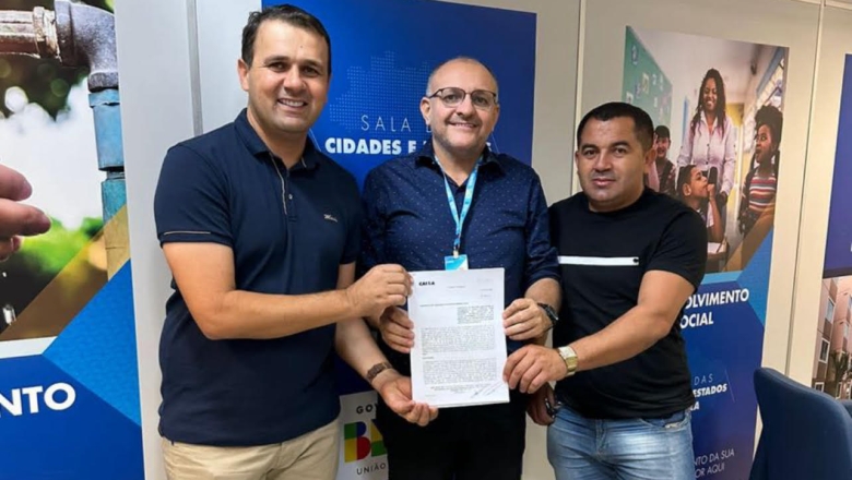 Aldo Andrade assina contrato para modernização do estádio municipal em Bernardino Batista; obra está orçada em R$ 400 mil