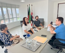Wilson Santiago recebe representantes dos Fisioterapeutas e Terapeutas Ocupacionais da Paraíba e discute Piso Salarial
