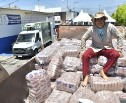 Governo da PB distribui mais 40 toneladas de alimentos para famílias em situação de insegurança alimentar no Sertão