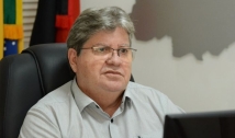Governo da Paraíba deve realizar novo concurso para professor com duas mil vagas em 2024, revela João Azevêdo