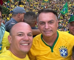 Cabo Gilberto e Wellington Roberto participam de ato na Paulista ao lado de Bolsonaro