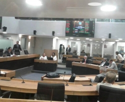 Deputados se estranham após pedido para anular votação de PEC na ALPB