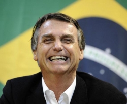 Bolsonaro recebe alta e deixa o hospital em São Paulo