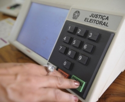 TSE vai comprar 180 mil urnas eletrônicas para eleições de 2020