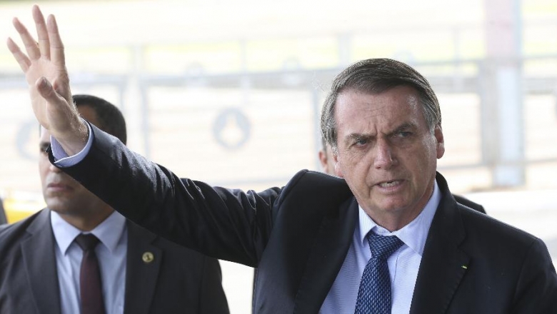 Bolsonaro quer investigar aumento abusivo em postos de combustível